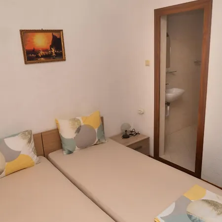 Dream House アフトポル