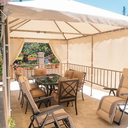 Dream House 아크토폴