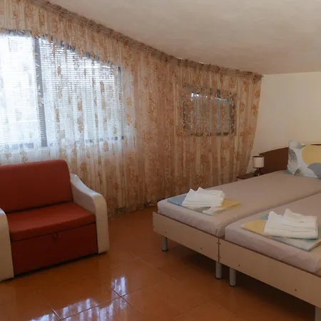 Dream House Guest house 2*