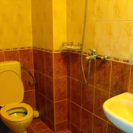 Dream House 2* אקהטופול