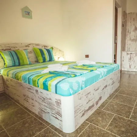 Dream House אקהטופול